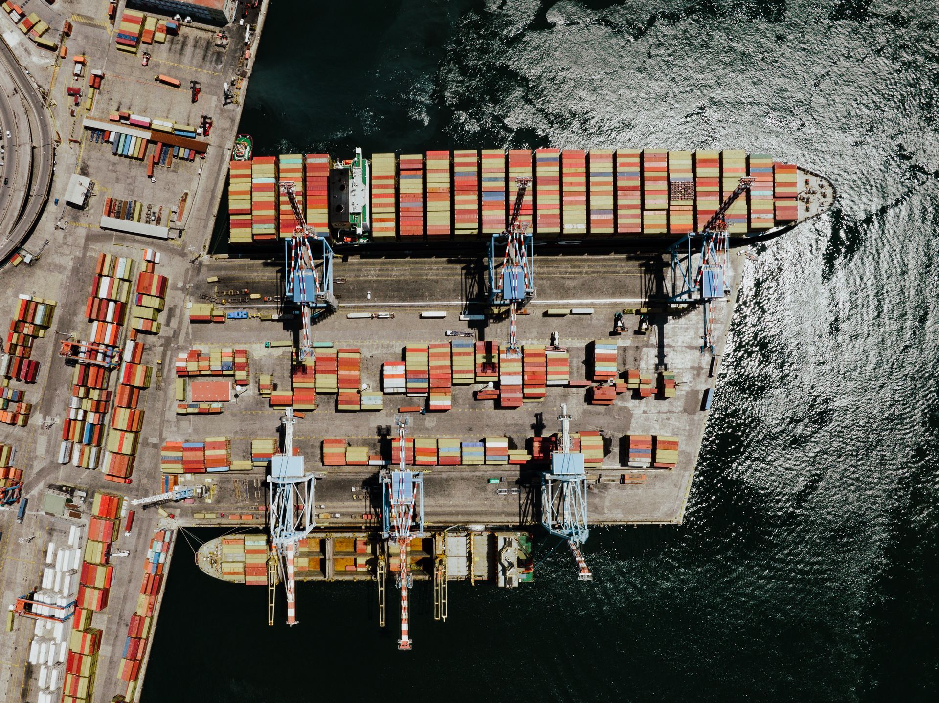 Container vessel and cargo terminal viewed from above